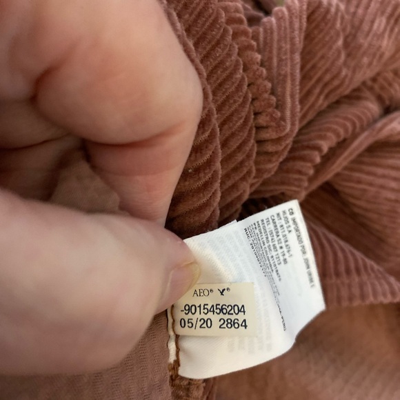 American Eagle women corduroy cropped collared buttoned shirt pocket Sz M rust - Picture 10 of 10